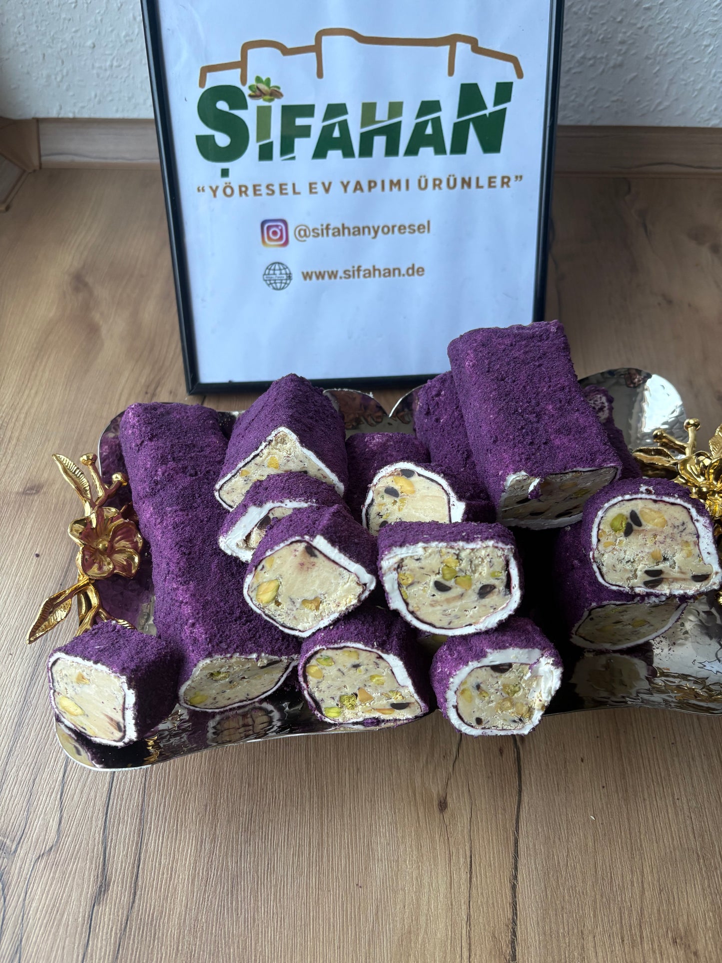 Karadutlu Fındık Kremalı Fıstıklı Lokum (500g)