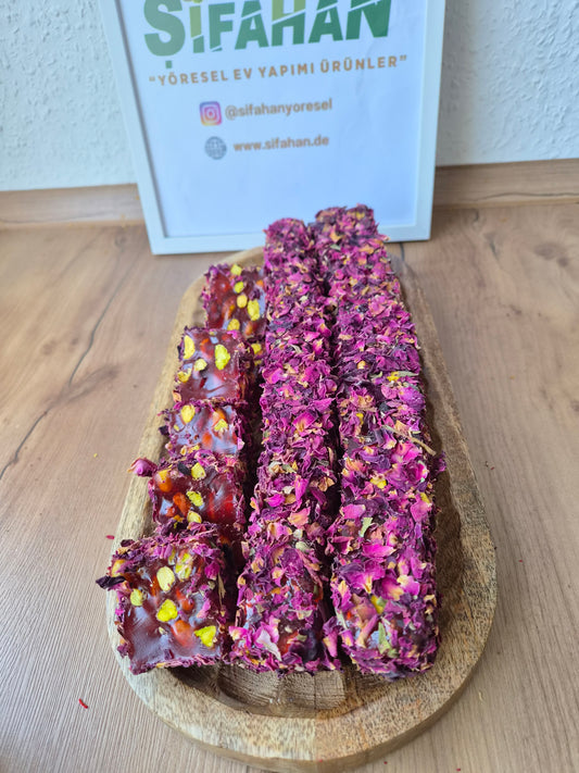 Gül Yapraklı Narlı Fıstıklı Lokum 500g