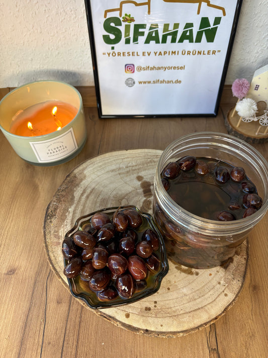 Milas Siyah Çizik Zeytin (Zeytinyağlı)700g Zeytin 300g Saf Sızma Zeytinyağı